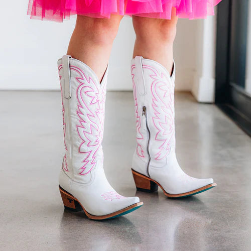 Chic Cowgirl White Boots