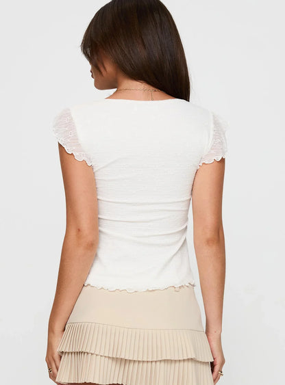 Deugh Frill Top